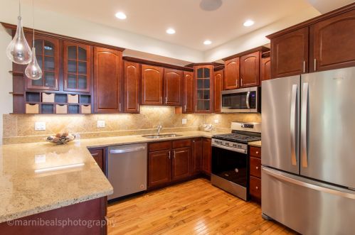 901 61st St, Chicago, IL 60637-2605