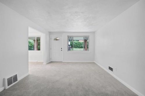 620 Beulah Rd, Pittsburgh, PA 15235-4205