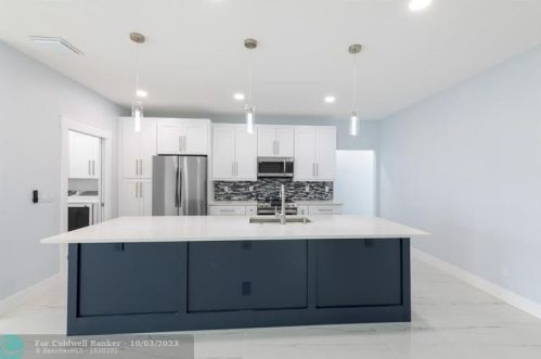 2470 Webster Ln, Fort Pierce FL 34953-5751 exterior