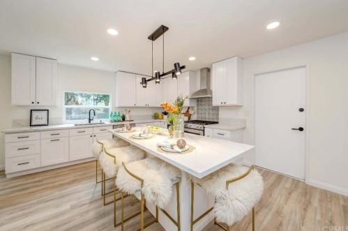 2017 Las Lanas Ln, Fullerton CA  92833-1706 exterior