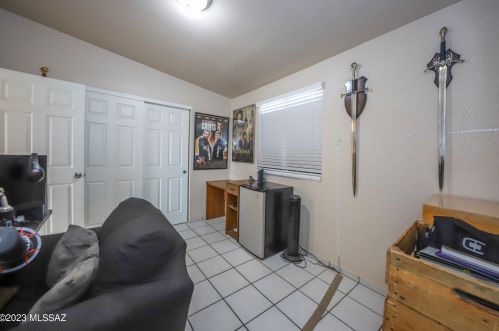 509 Holladay Dr, Tucson AZ  85706-3265 exterior