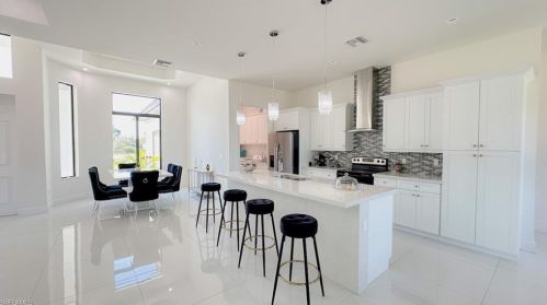 5282 44 St, Naples FL 34116-6452 exterior