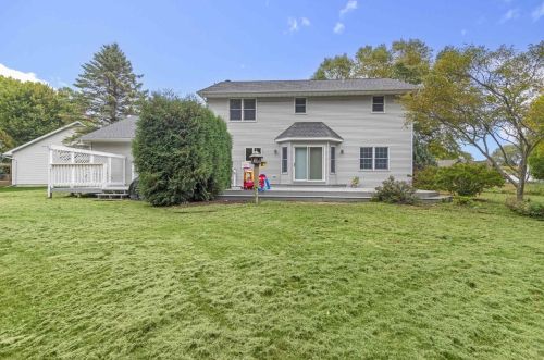 4001 Michigan Shores Dr, Menominee, MI 49858-1453