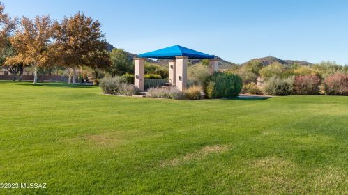 7655 Summer Scene Dr, Tucson AZ  85743-5184 exterior