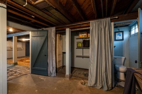 1374 58, Milwaukee WI 53214-5111 exterior