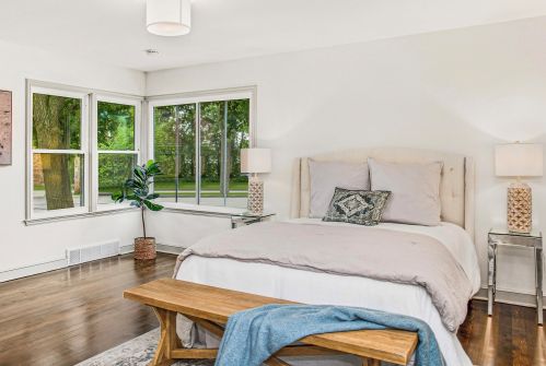 4100 Ardmore Ave, Milwaukee WI  53211-1801 exterior