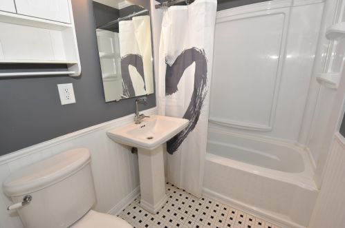 4888 19 St, Milwaukee WI 53209-5757 exterior