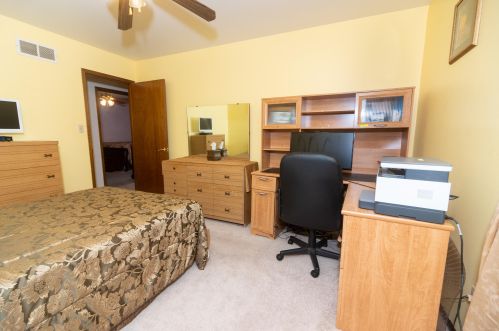 5805 111, Milwaukee WI 53214-2357 exterior