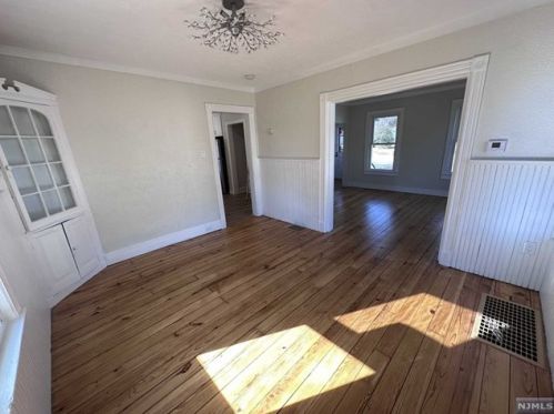 191 West St, Closter NJ  07624-1215 exterior