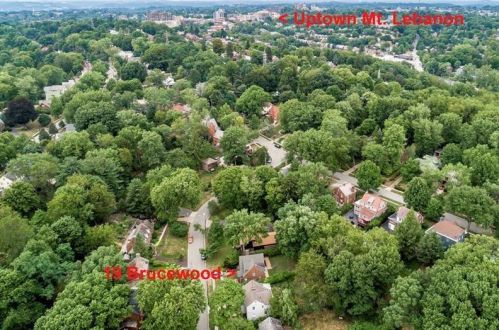 19 Brucewood Dr, Pittsburgh, PA 15228-2105