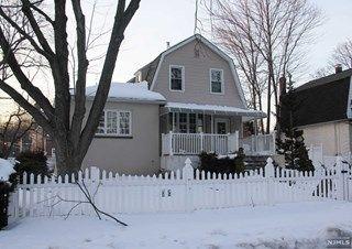 1228 Overlook Ave, Teaneck, NJ 07666-5937