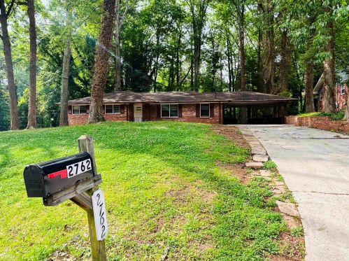 2762 Hayden Dr, Atlanta GA  30344-1056 exterior