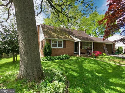 44 7th St, Pottstown, PA 19464-5230