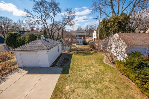 2517 82, Milwaukee WI 53219-0024 exterior