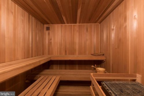 76 Pettit Pl, Princeton NJ 08540-7645 exterior