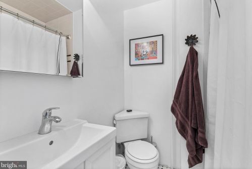 529 56th St, Philadelphia PA  19143-1925 exterior