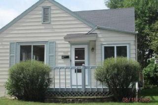 3737 97th St, Milwaukee, WI 53222-2628