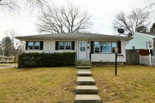 1421 Iowa Dr, Madison, WI 53704-1852