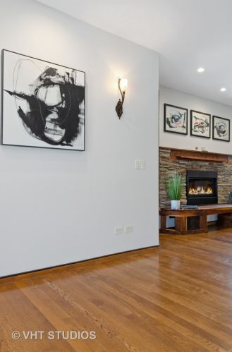 2013 Greenleaf Ave, Chicago IL 60645-3509 exterior