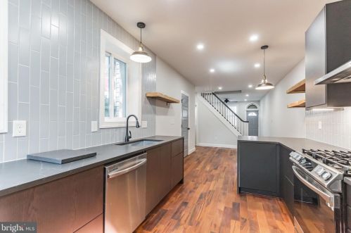 2431 Cedar St, Philadelphia PA 19134-4406 exterior