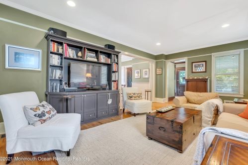 51 Clay St, Red Bank NJ exterior