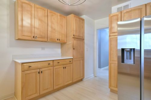 6909 Balmoral Ave, Chicago IL  60656-2007 exterior