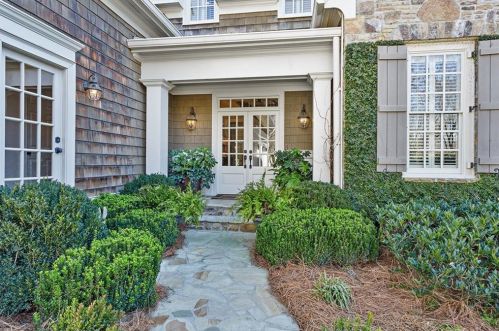 2812 Drummond Pt, Atlanta, GA 30339-5332