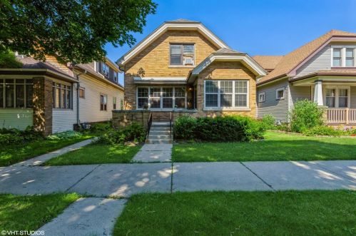 2753 Adams Ave, Milwaukee WI  53207-2164 exterior