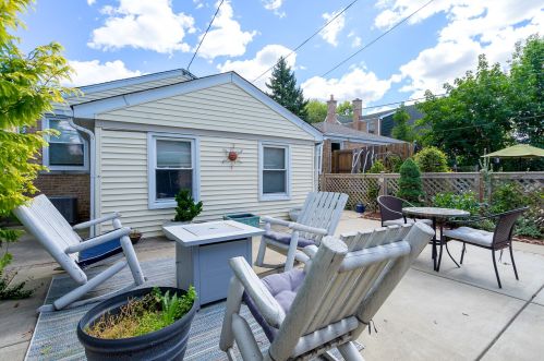 6024 Keating Ave, Chicago IL  60629-5410 exterior