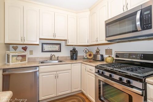 26 Jimal Dr, Middletown NY 10940-3648 exterior