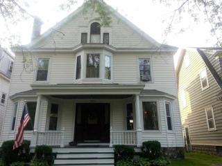 1037 Glenwood Blvd, Schenectady, NY 12308-2909