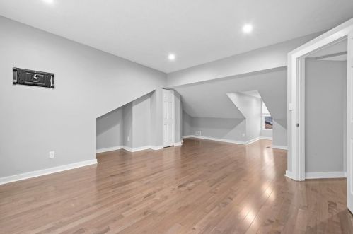 86 44 St, Pittsburgh PA 15201-1711 exterior