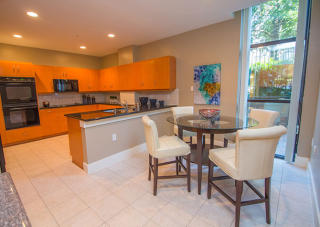 3006 Woodside St, Dallas TX  75204-7406 exterior