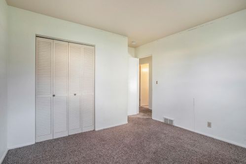 8839 Maplewood Dr, Berrien Springs MI 49103-1420 exterior