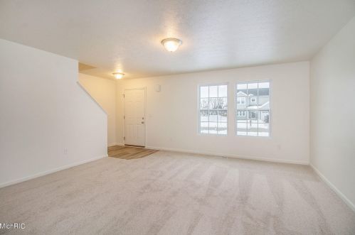 9695 Iron Horse Dr, Belding, MI 48809-8735