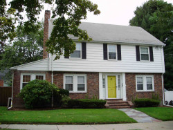 31 Arapahoe Rd, Newton, MA 02465-2202
