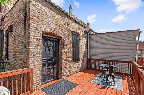 2433 Flournoy St, Chicago IL  60612-3520 exterior