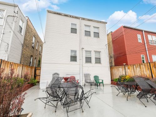 1627 Mcvicker Ave, Chicago IL 60630-1925 exterior