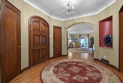 1 Spoede Ln, Saint Louis MO 63141-7763 exterior