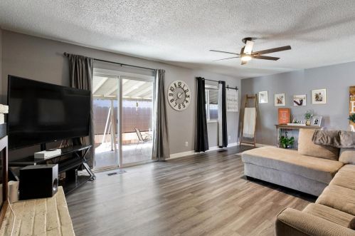 545 Quincy Rd, Turlock CA  95380-4329 exterior