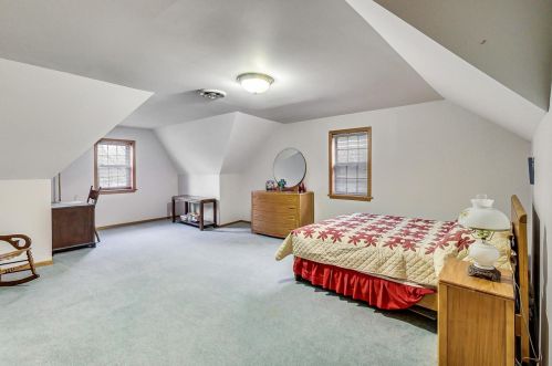 1704 Nordica Ave, Chicago IL 60707-4320 exterior