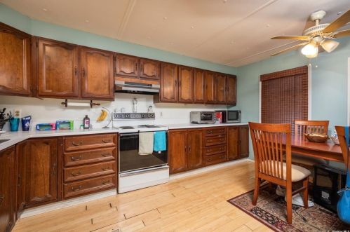 37 Sunflower Dr, Bohemia, NY 11716-4034