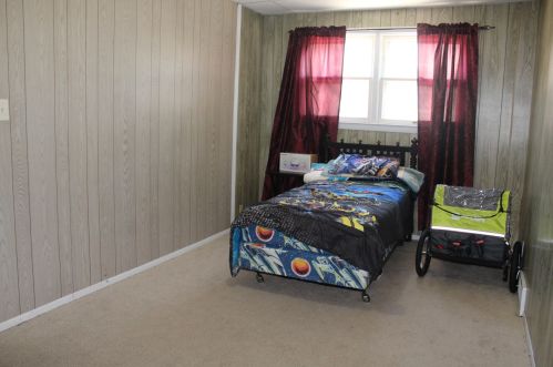 2401 9 Pl, Milwaukee WI 53215-3214 exterior