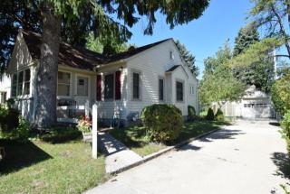 1068 Silver Spring Dr, Milwaukee WI  53209-5162 exterior