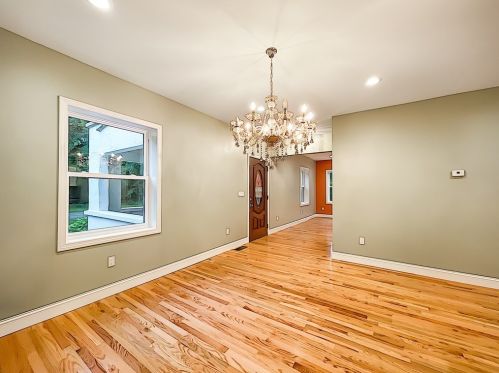 74 Forest Glen Rd, Springfield MA  01106-1115 exterior