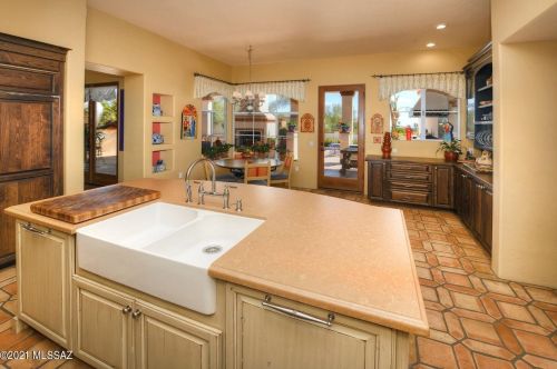 4820 Camino Escuela, Tucson AZ 85718-5914 exterior