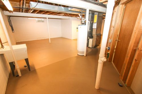 4517 Clayton Crst Ave, Milwaukee WI 53221-3732 exterior