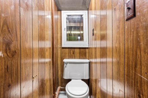 3821 80, Milwaukee WI 53214-4547 exterior