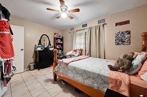 2518 Bitter Crk Dr, Austin TX 78744-5211 exterior