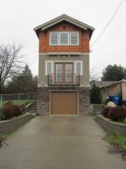 1046 Director St, Seattle WA  98108-4701 exterior